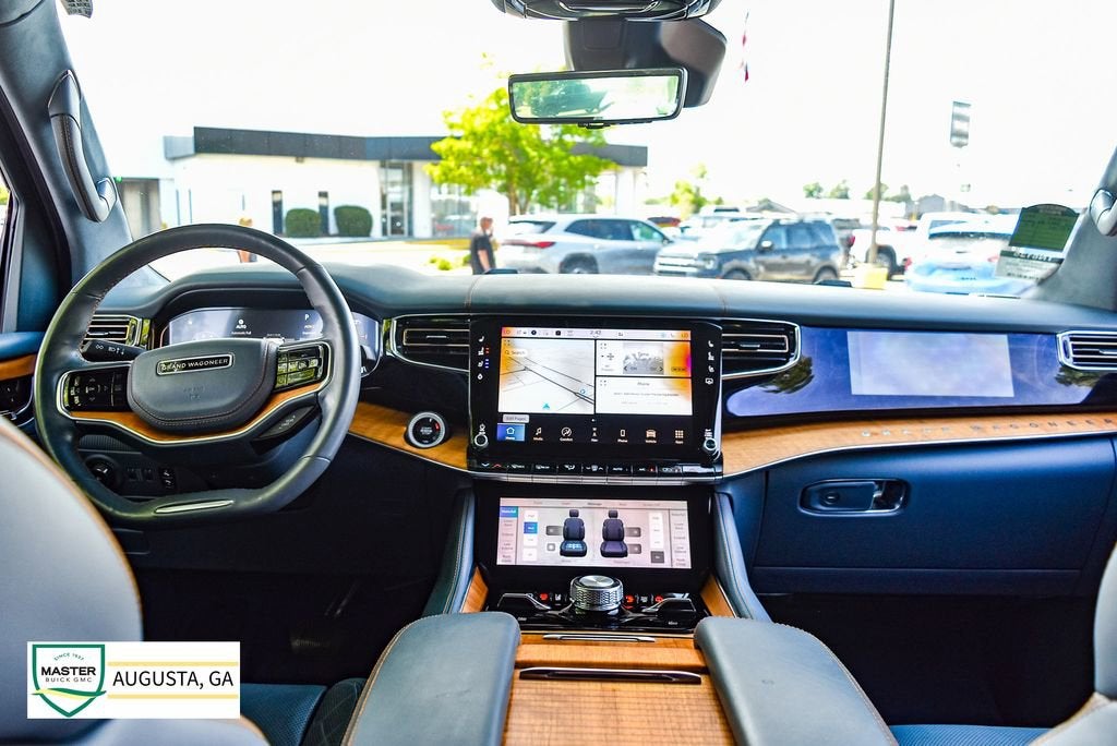 2022 Jeep Grand Wagoneer Series III