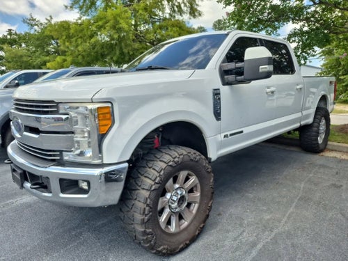 2017 Ford Super Duty F-250 SRW Lariat