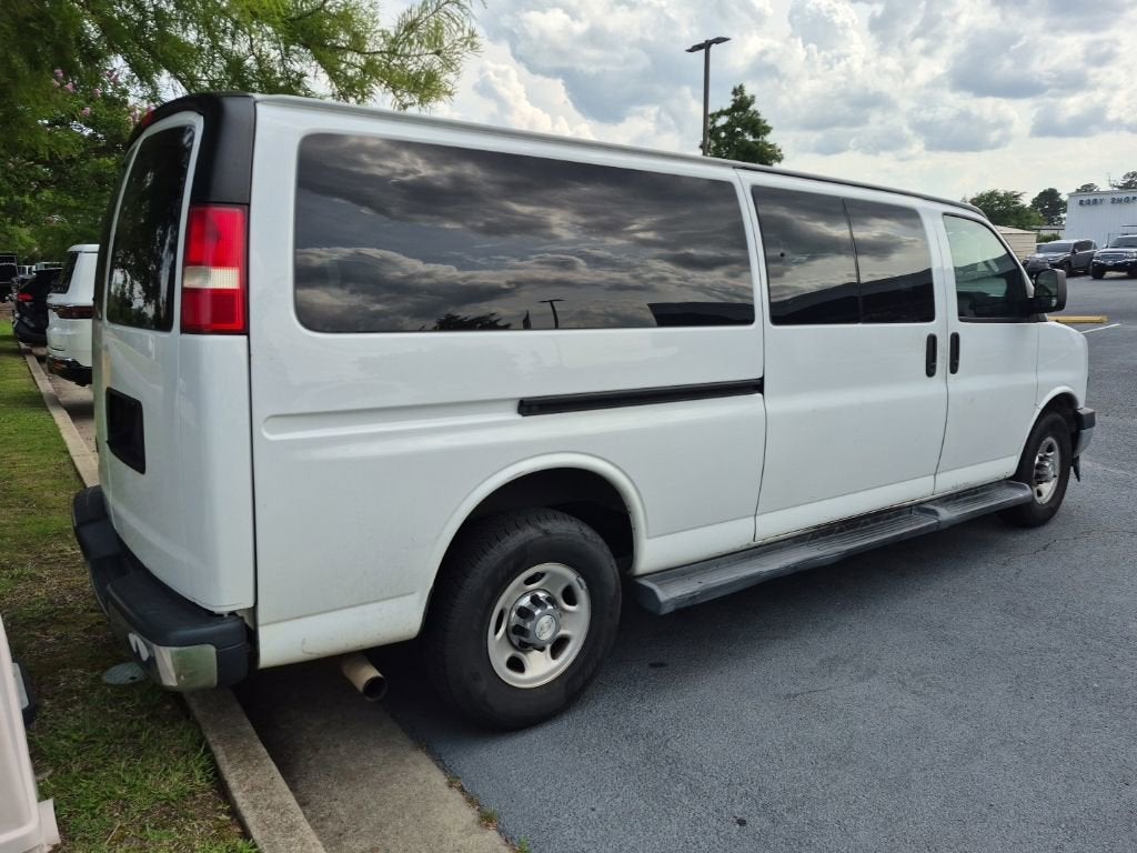 2019 Chevrolet Express Passenger 3500 LT