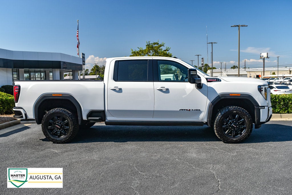 2025 GMC Sierra 2500 HD AT4