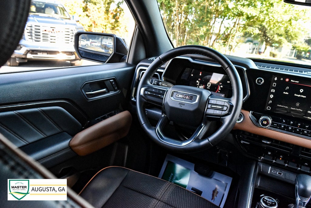2023 GMC Canyon 4WD AT4