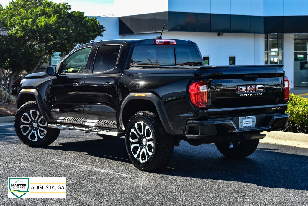 2023 GMC Canyon 4WD AT4