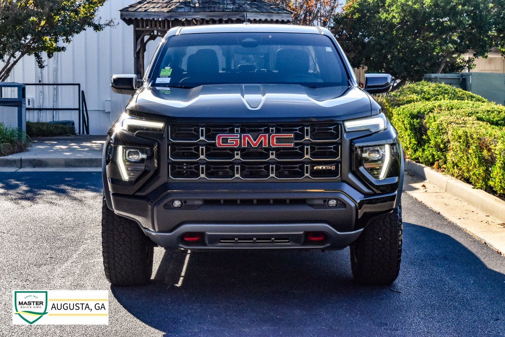 2023 GMC Canyon 4WD AT4