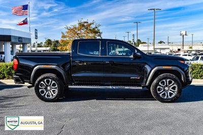 2023 GMC Canyon 4WD AT4