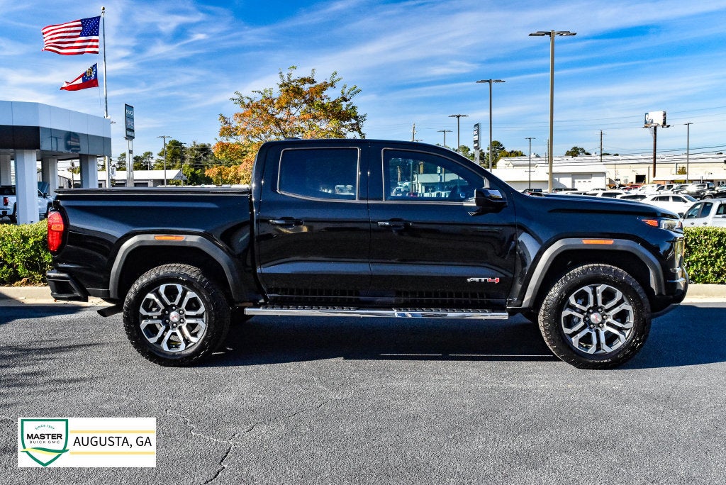 2023 GMC Canyon 4WD AT4