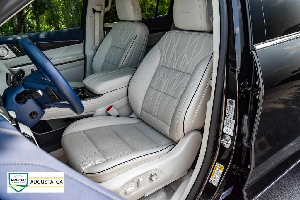 2025 Buick Enclave Avenir