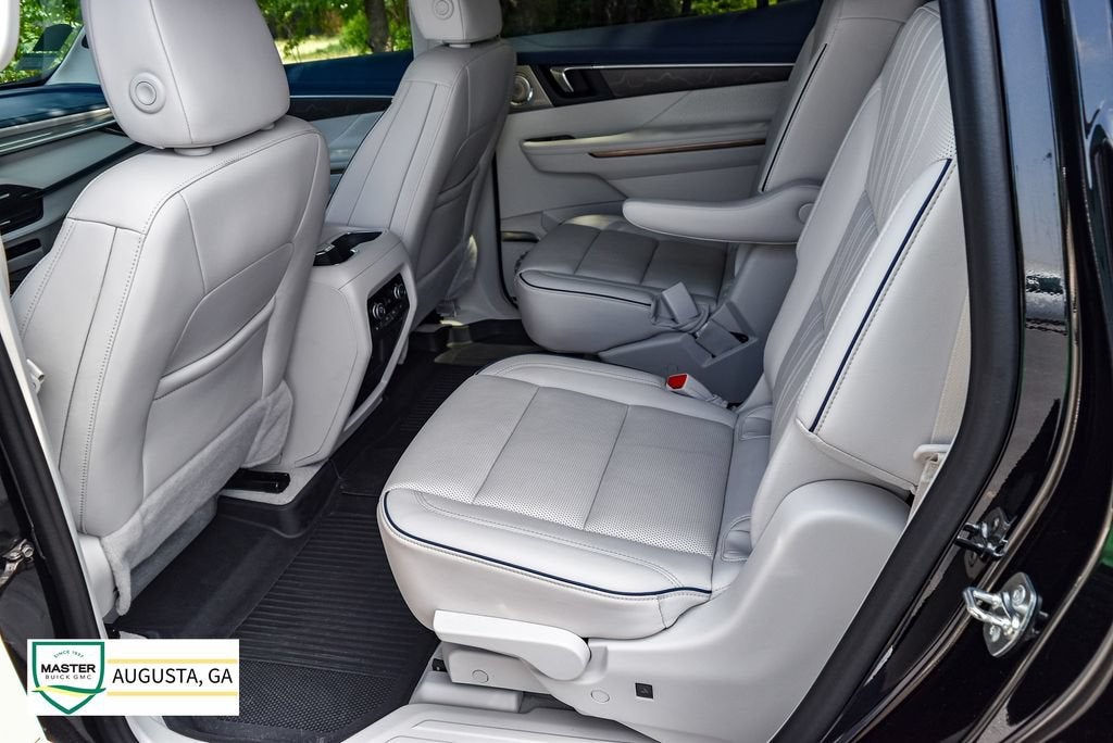 2025 Buick Enclave Avenir