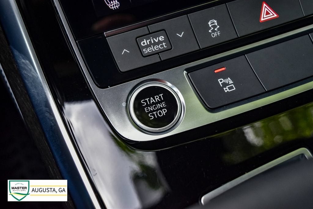 2025 Audi Q8 Premium Plus