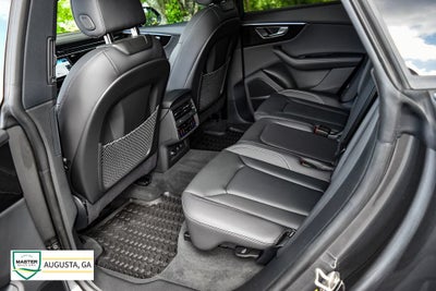 2025 Audi Q8 Premium Plus