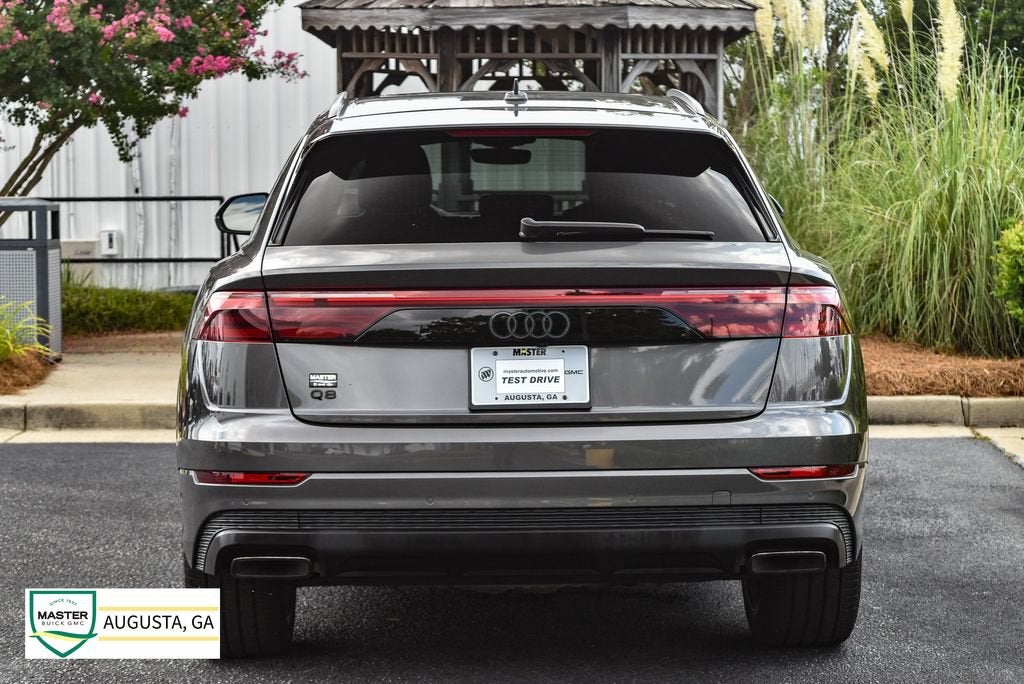 2025 Audi Q8 Premium Plus