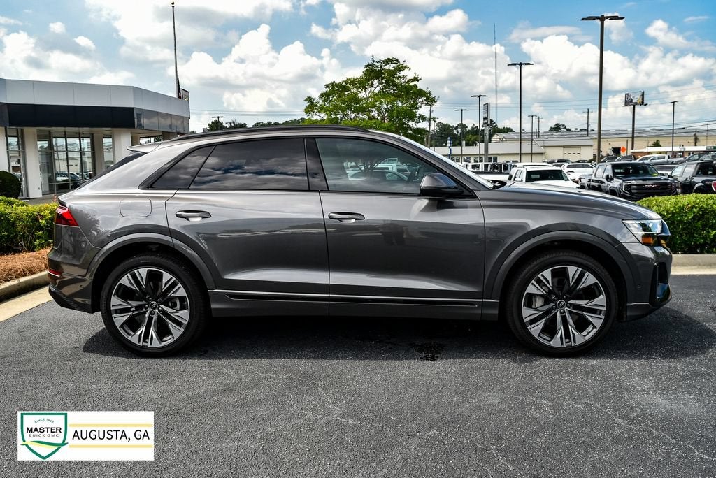 2025 Audi Q8 Premium Plus