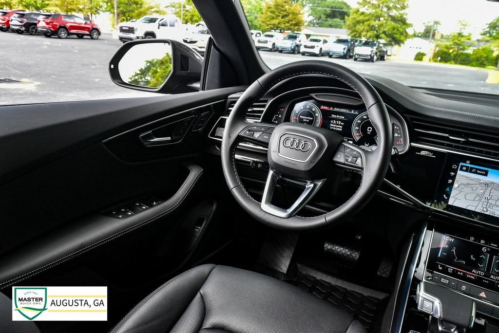 2025 Audi Q8 Premium Plus