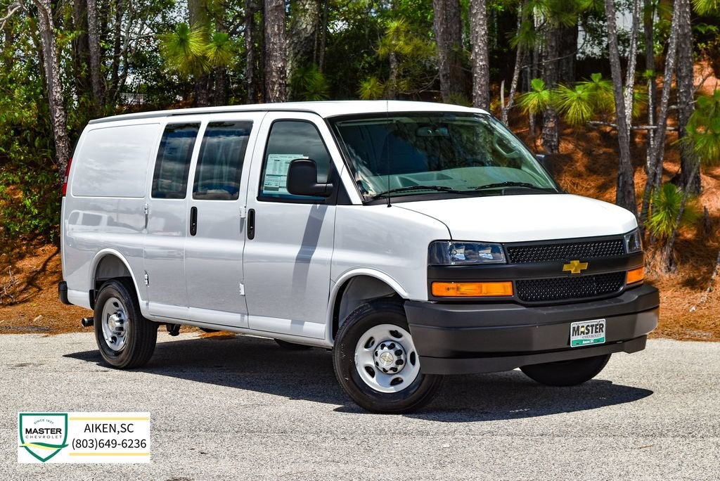 2026 Chevrolet Express Cargo WT
