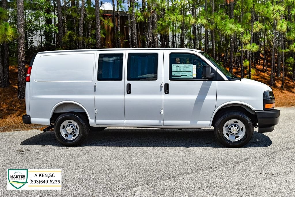 2026 Chevrolet Express Cargo WT