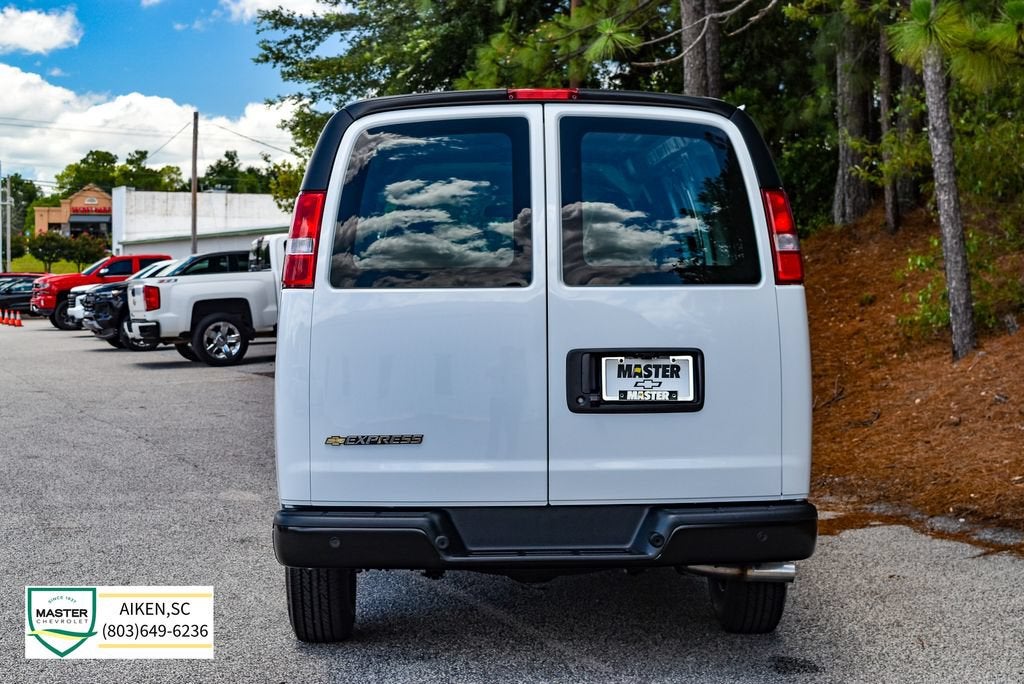 2026 Chevrolet Express Cargo WT