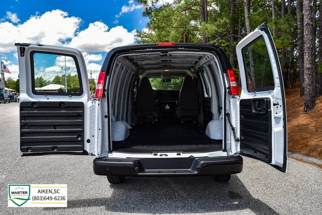 2026 Chevrolet Express Cargo WT