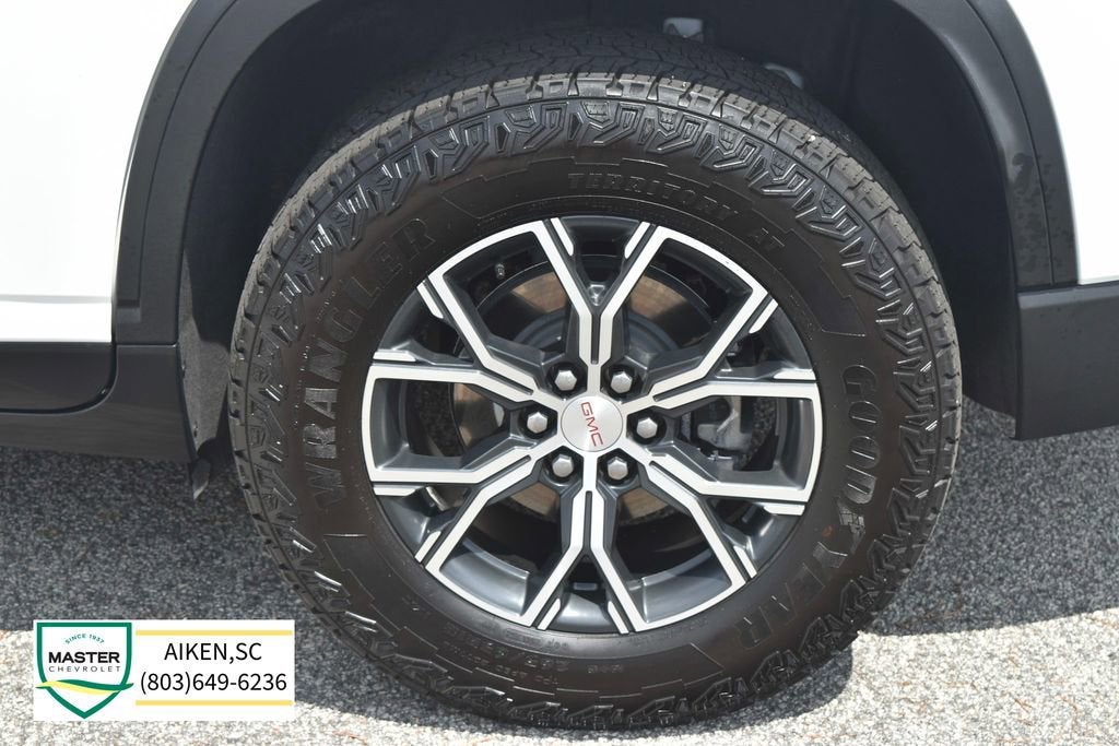 2026 GMC Acadia AT4