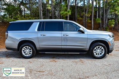 2026 Chevrolet Suburban LT