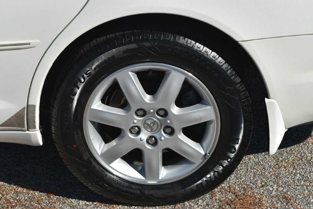 2003 Toyota Avalon XL