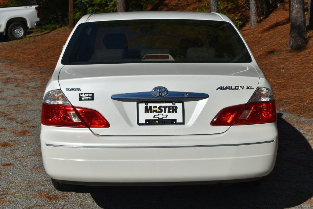 2003 Toyota Avalon XL