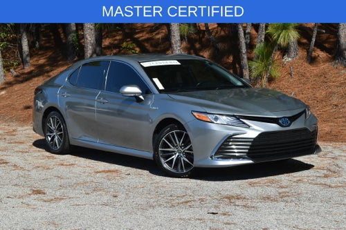 2021 Toyota Camry Hybrid XLE