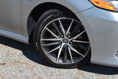 2021 Toyota Camry Hybrid XLE