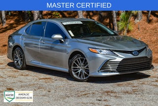 2021 Toyota Camry Hybrid XLE