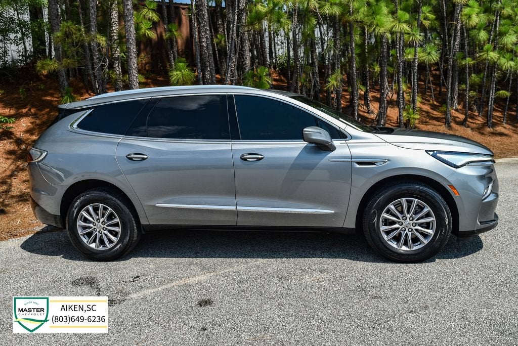 2023 Buick Enclave Essence