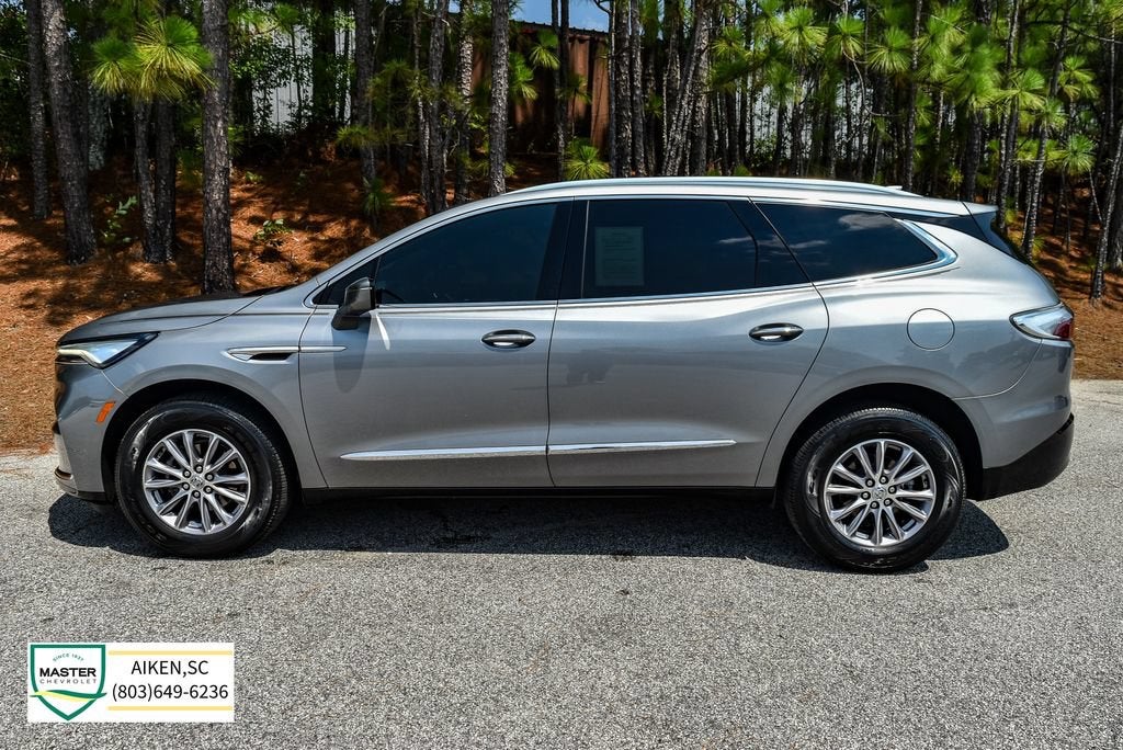 2023 Buick Enclave Essence