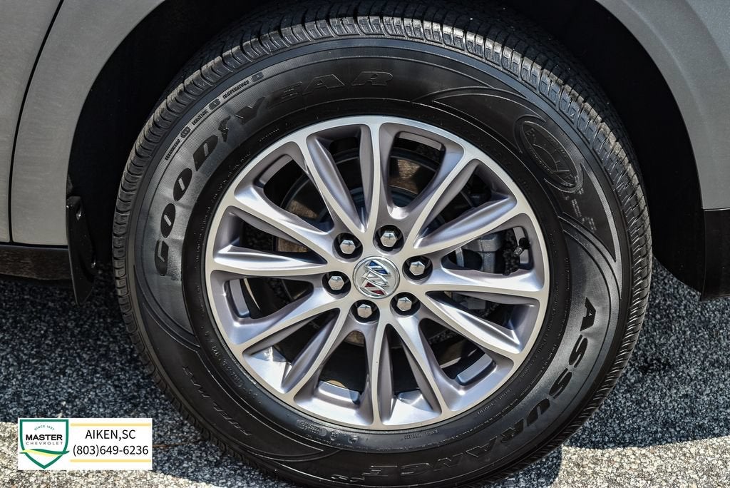 2023 Buick Enclave Essence