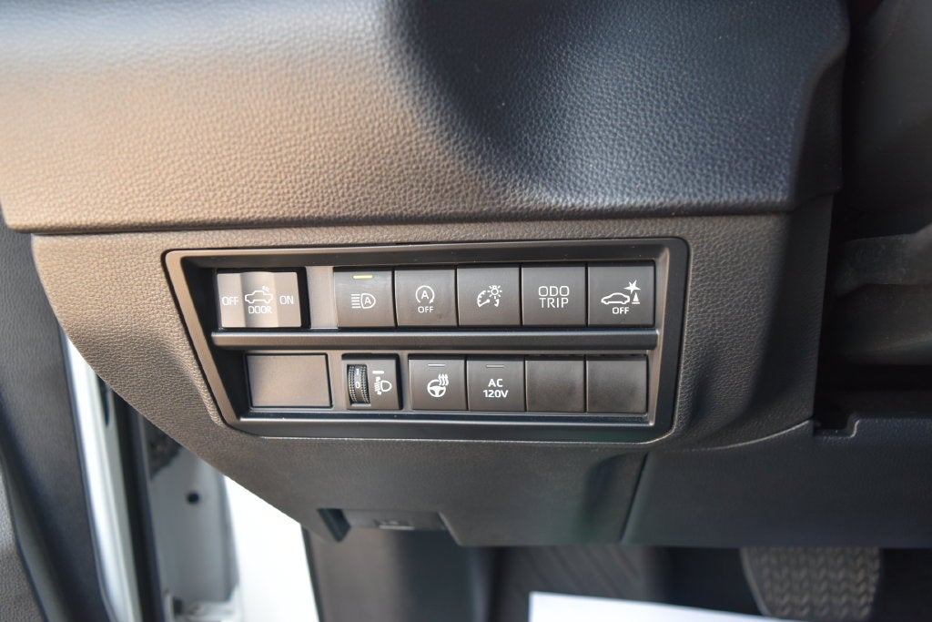 2023 Toyota Tundra 4WD SR5