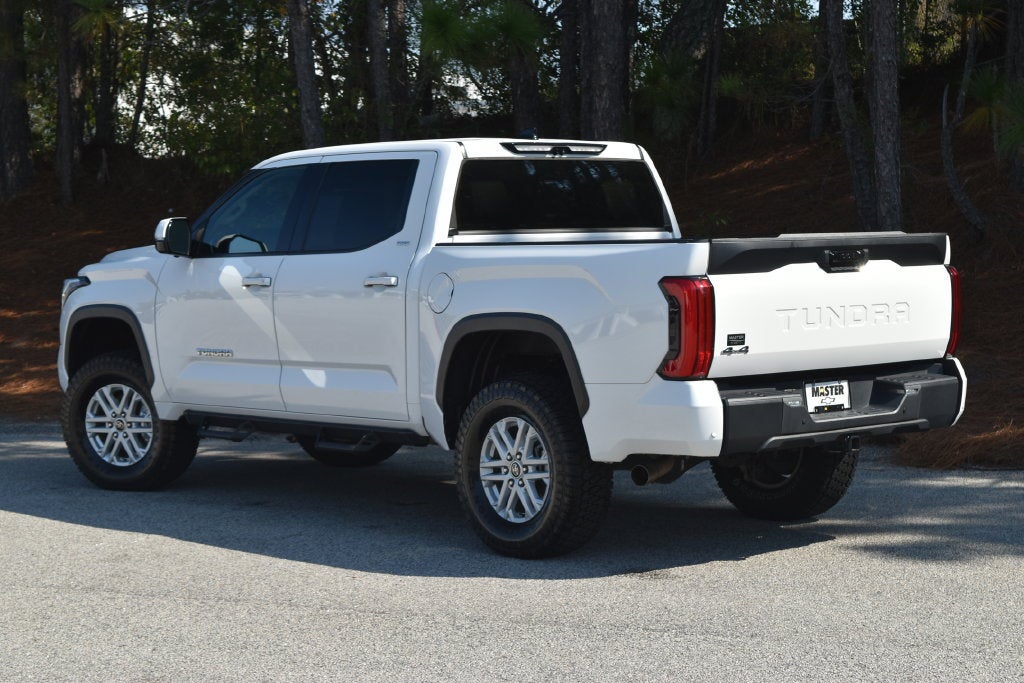 2023 Toyota Tundra 4WD SR5