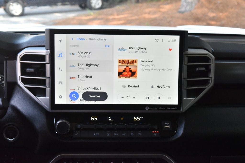 2023 Toyota Tundra 4WD SR5
