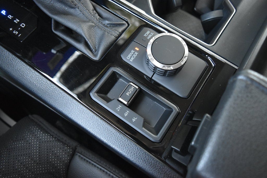 2023 Toyota Tundra 4WD SR5