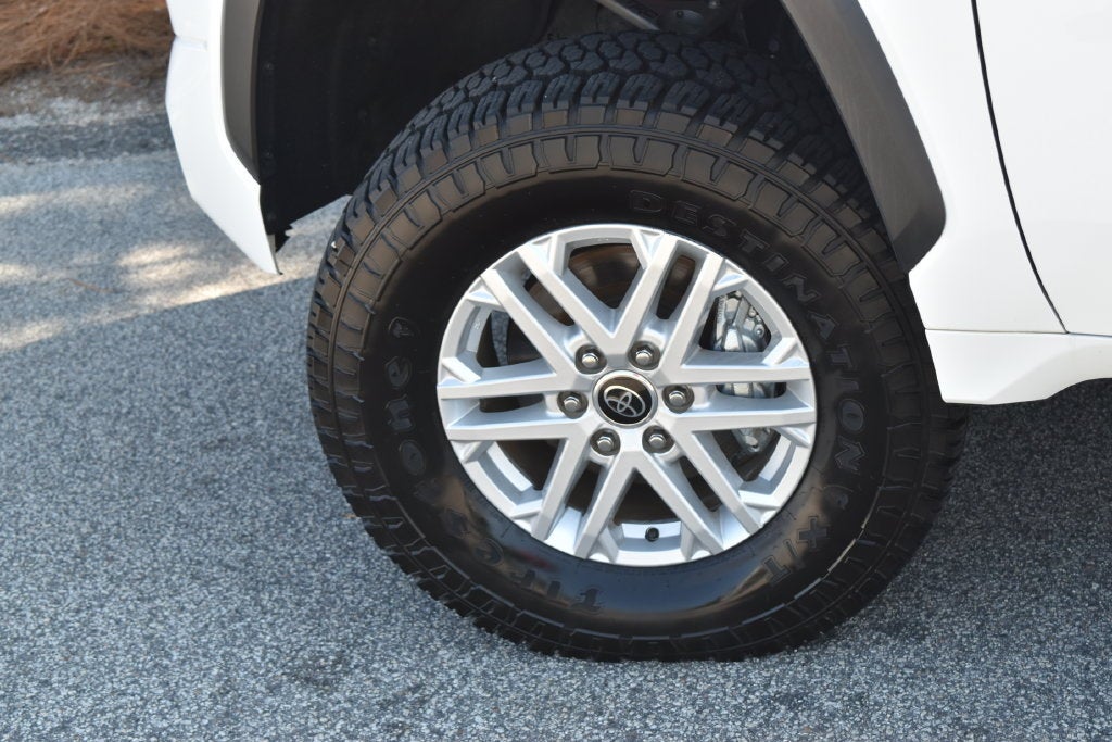 2023 Toyota Tundra 4WD SR5