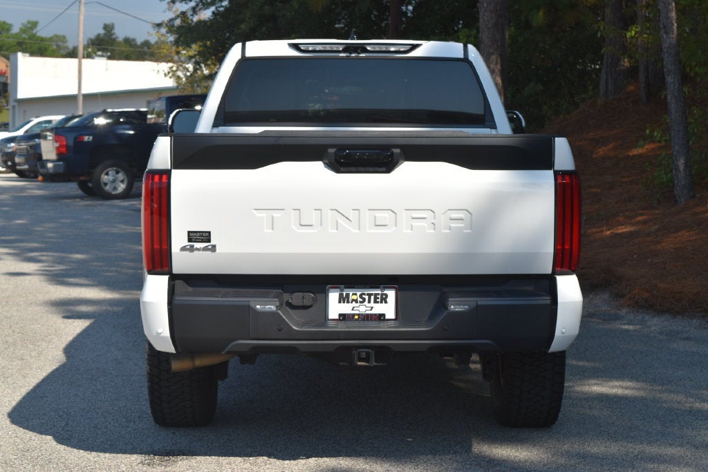 2023 Toyota Tundra 4WD SR5