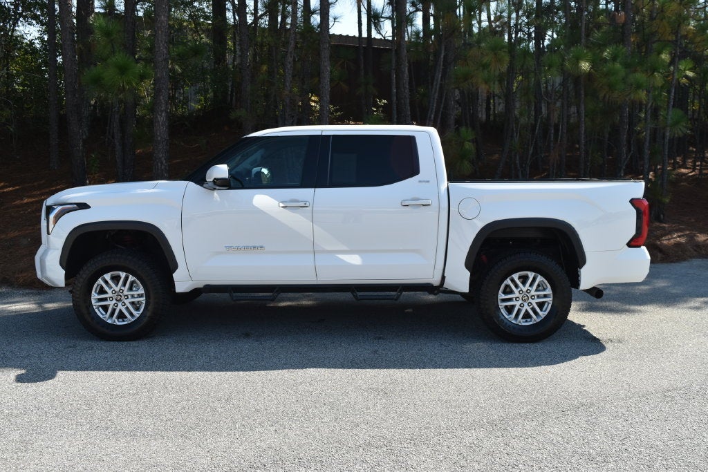 2023 Toyota Tundra 4WD SR5