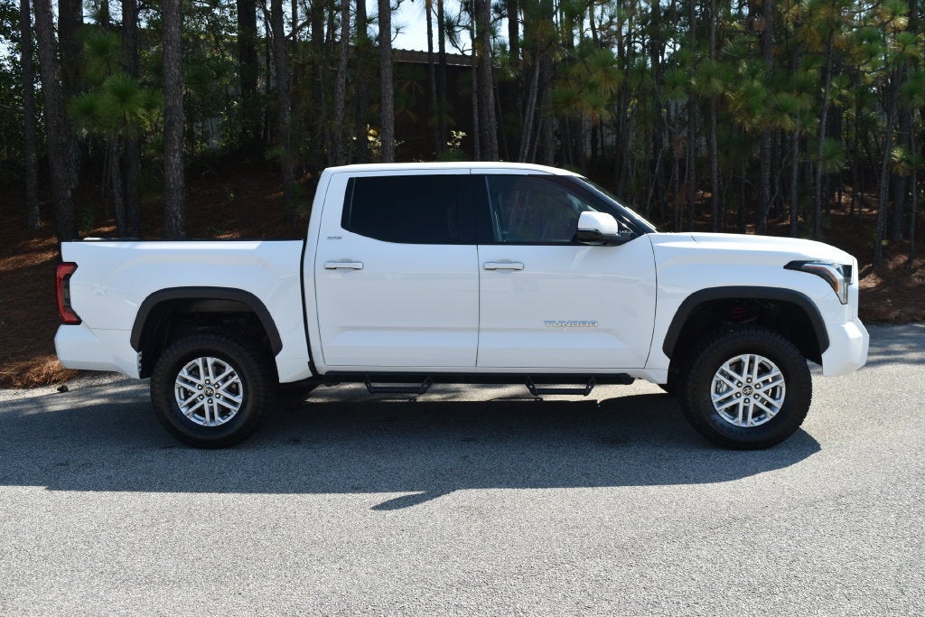 2023 Toyota Tundra 4WD SR5