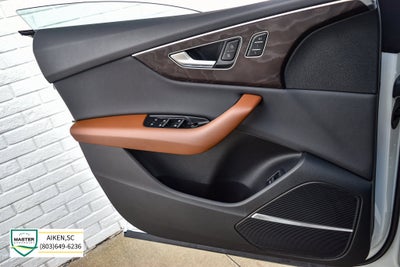 2019 Audi Q8 Prestige